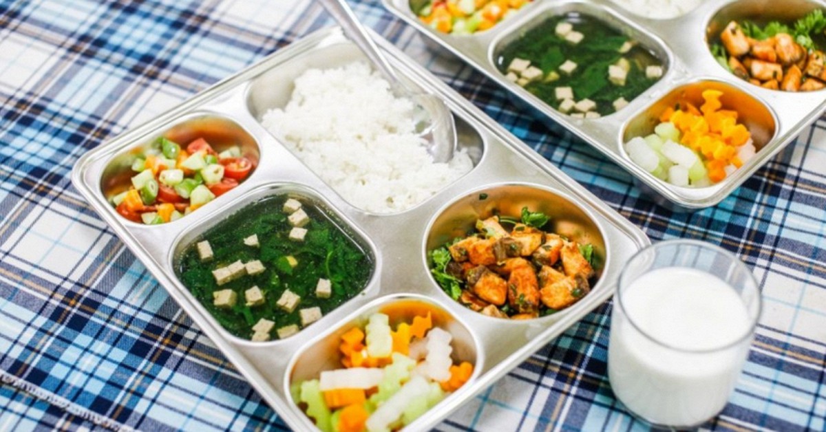 Sở GD&ĐT Hà Nội ra chỉ đạo "nóng" về bữa ăn bán trú ở các trường học