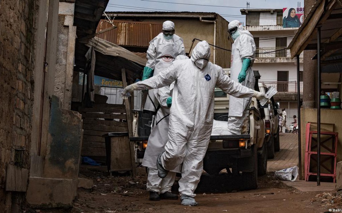 WHO cảnh báo: Dịch Ebola đang bùng phát nhanh chưa từng thấy, trên 2.000 ca nhiễm và 796 ca tử vong được ghi nhận chỉ trong 2 tháng