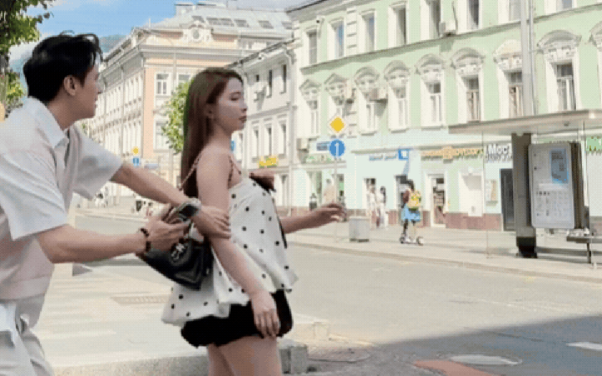 Quỳnh Nga đính chính về thông tin hẹn hò Việt Anh