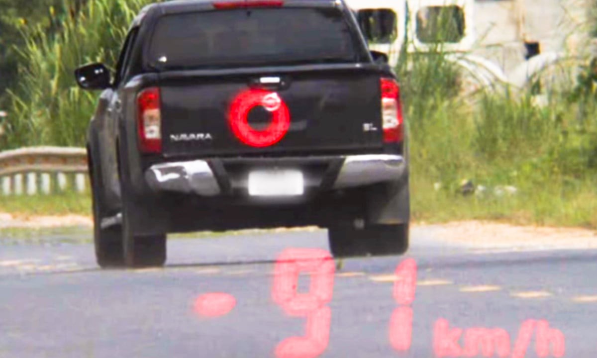Vượt quá tốc độ hơn 40 km/h, tài xế ở Lào Cai tăng ga bỏ chạy khi thấy CSGT