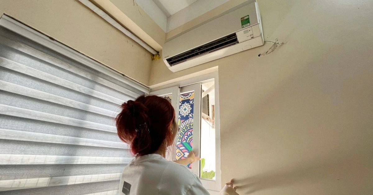 Có nên mở hé cửa khi bật điều hòa?
