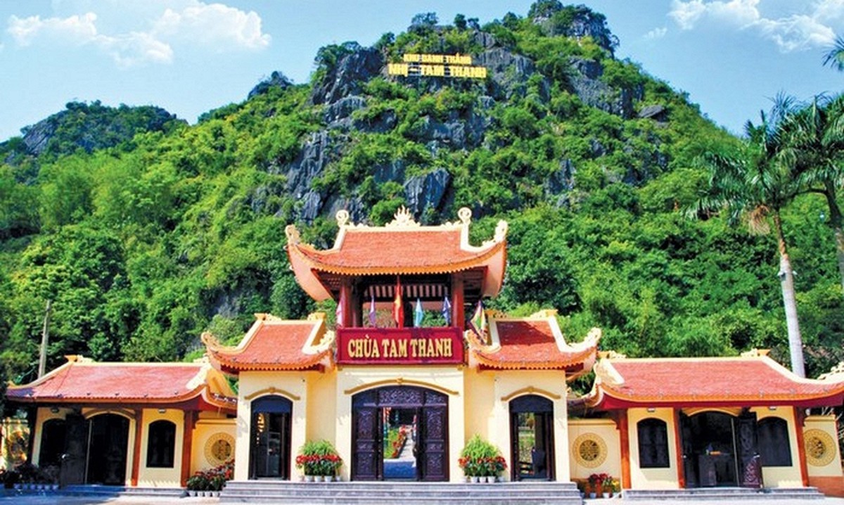 Cảnh báo người dân, du khách khi đến đền, chùa, di tích: Trả 20.000d nhưng vé chỉ ghi 10.000d