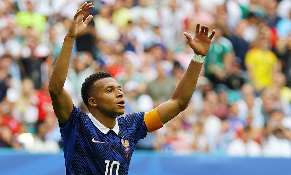 Mbappe: Thà không phá kỷ lục để được đá chung k...