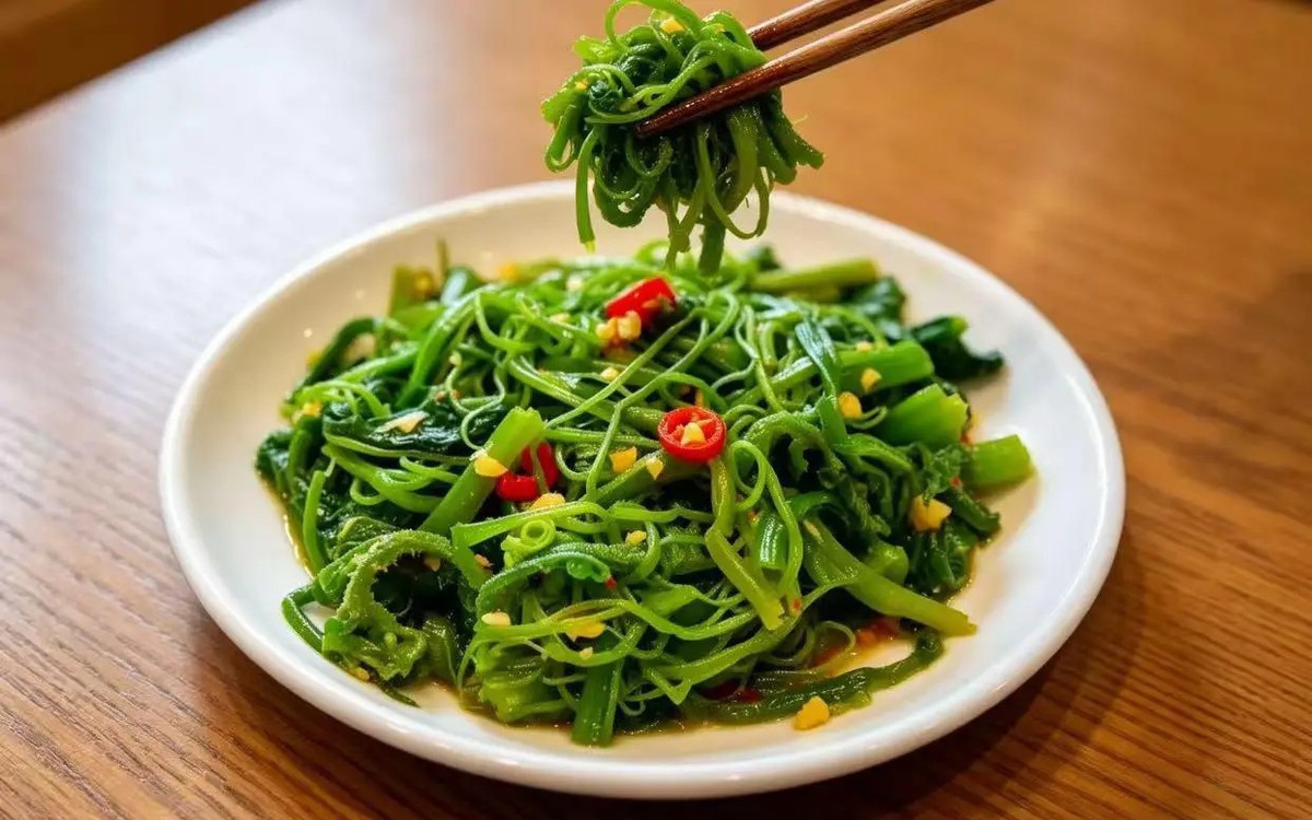 Loại rau này có thể xào hoặc làm món trộn cực ngon và đưa cơm: Cách làm dễ lại giúp thanh nhiệt, dưỡng ẩm đường ruột