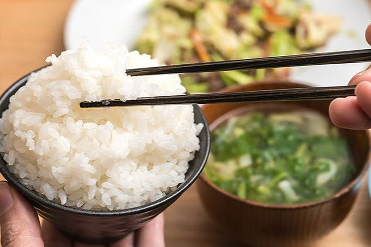 Vì sao người Việt ăn cơm phải có canh?