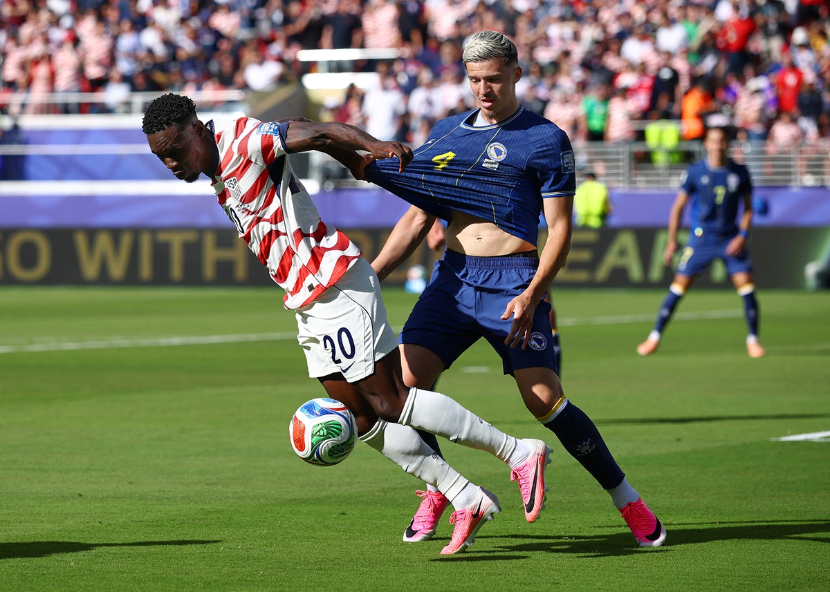 Cập nhật tỷ số Mỹ vs Bosnia & Herzegovina: Thắng Bosnia & Herzegovina 2-0, Mỹ gặp Bỉ ở vòng 1/8 World Cup 2026