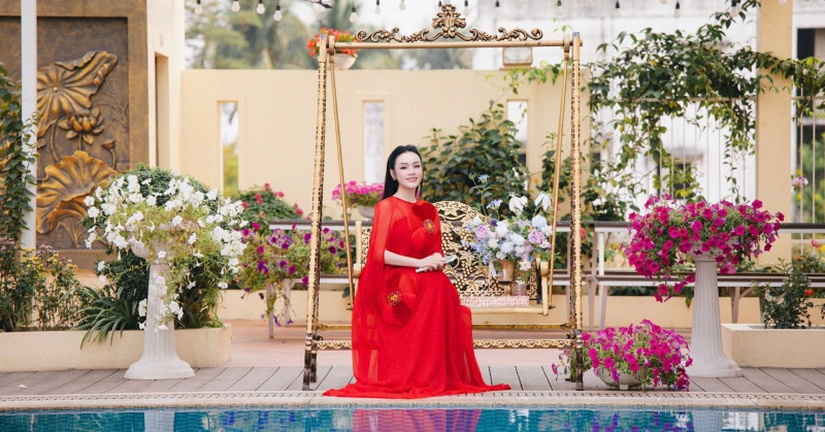 Nữ tiến sĩ hiếm hoi của showbiz Việt ở biệt thự rộng 1.000m² đẹp như resort, sống viên mãn bên chồng Viện trưởng