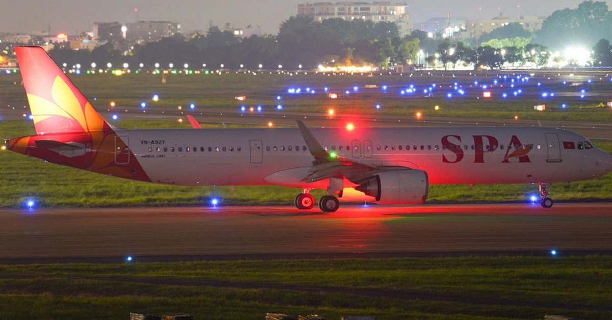 Những ngày qua, ghi nhận một chiếc máy bay có "lý lịch" đáng chú ý gia nhập Sun PhuQuoc Airways