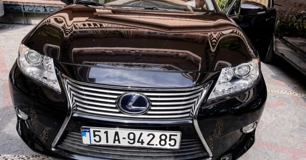 Xe Lexus của bà Trương Mỹ Lan giảm còn 635 triệu đồng, người dân được đăng ký đấu giá từ tháng 8