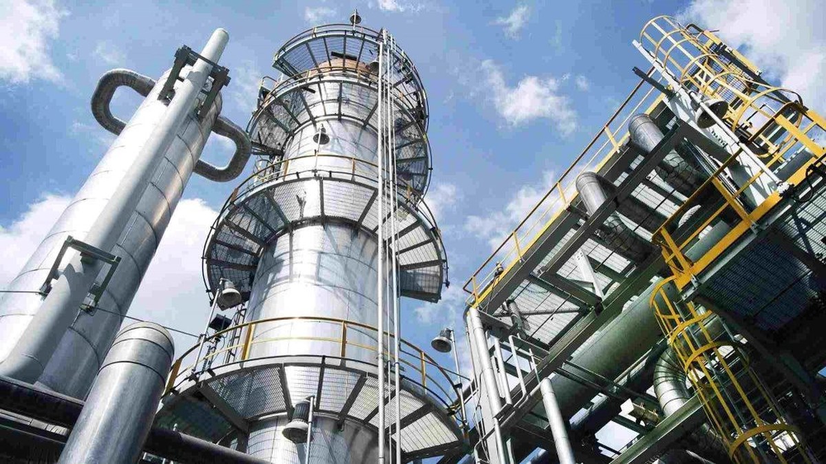 Cổ phiếu Hoá chất Đức Giang nằm sàn sau cú sốc mới, giá trị công ty mất 2/3 trong một năm
