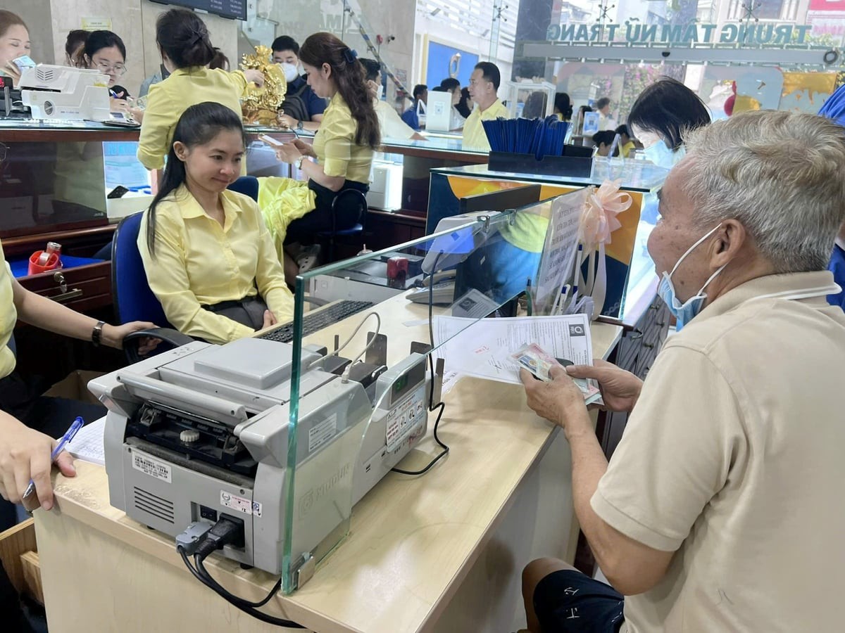 SJC trả tiền mua vàng trong ngày, kim cương trong 48 giờ