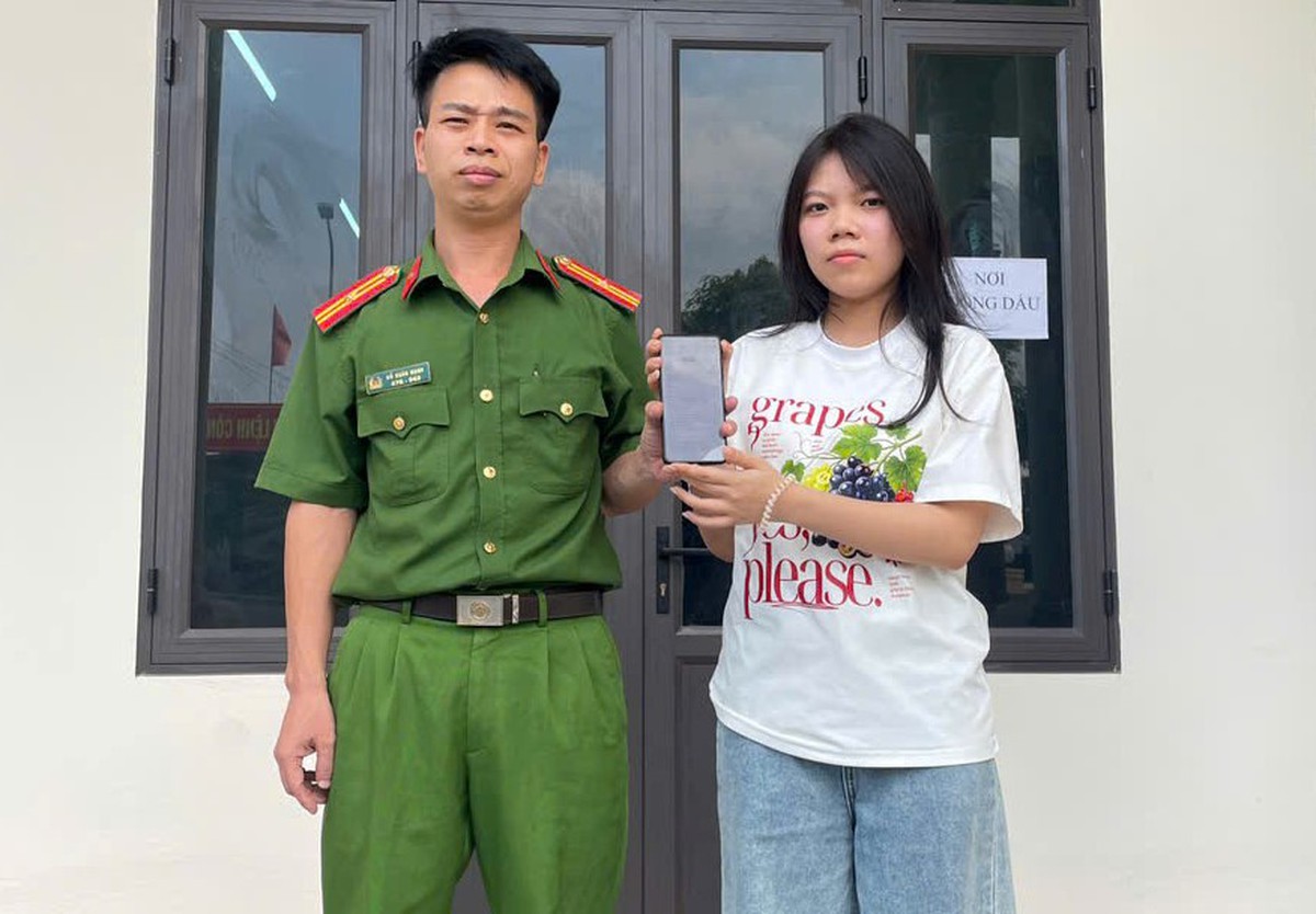 Vừa giao dịch chuyển khoản thành công 30 triệu đồng, nữ sinh SN 2009 lập tức đi trình báo công an