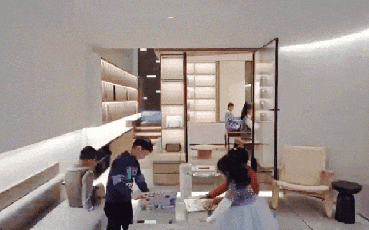 Từ căn nhà cũ dột nát đến tổ ấm ba thế hệ đầy ánh sáng: Cuộc cải tạo 150m² khiến ai xem cũng bất ngờ