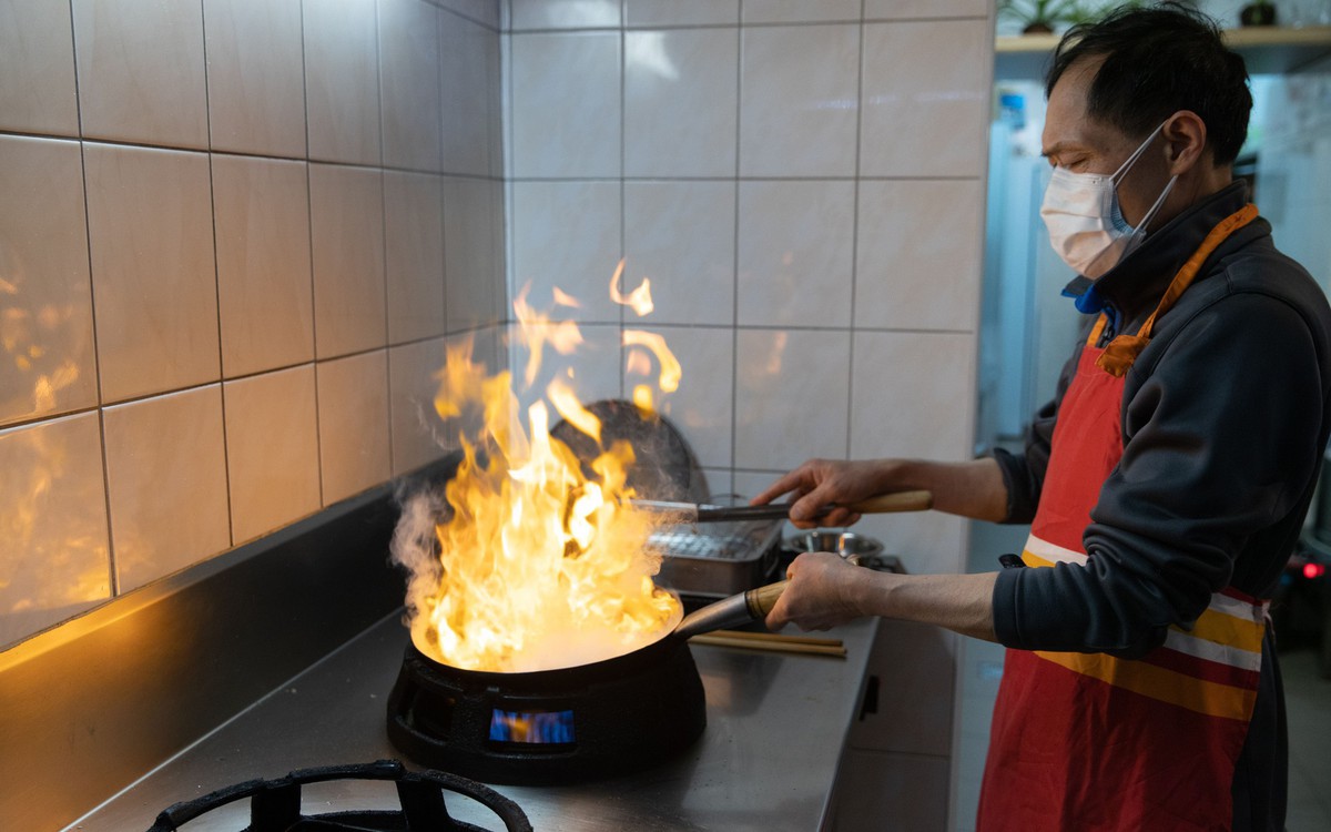 Đầu bếp nghỉ việc bị chủ quán yêu cầu giao công thức mới được trả khoản lương 38 triệu đồng: Cơ quan chức năng đưa kết luận bất ngờ