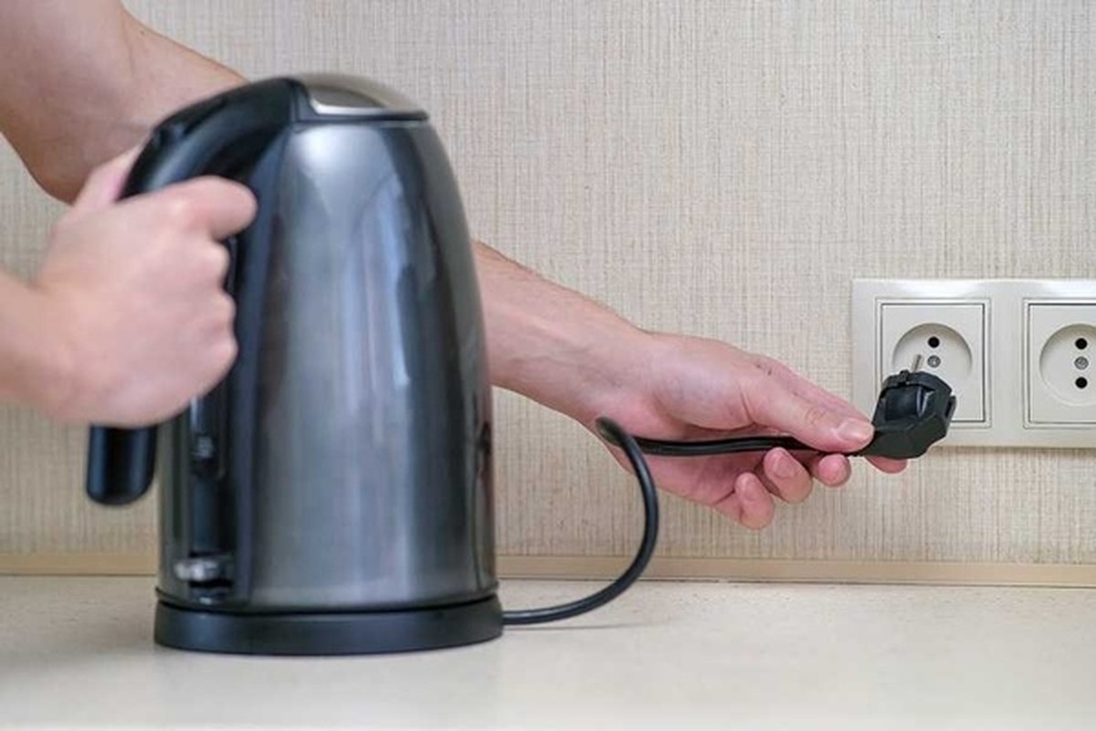 Vì sao dây điện ấm siêu tốc rất ngắn?