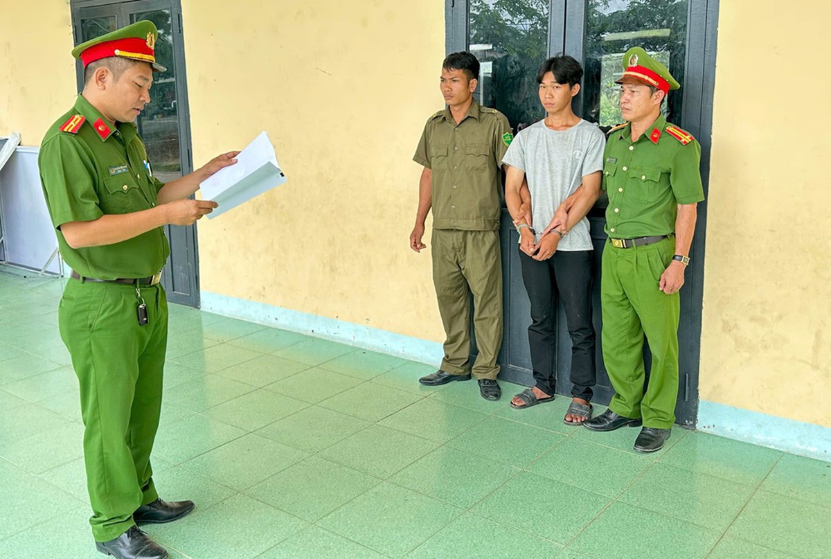 Thi hành lệnh bắt tạm giam Lỷ Thành Đạt SN 2004
