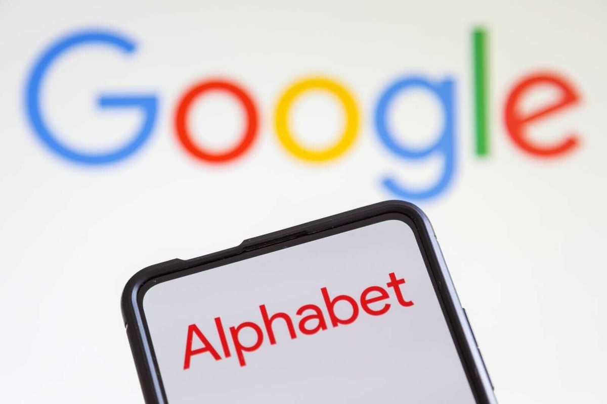 Chỉ trong nửa năm, công ty mẹ Google thu hơn 6 triệu tỷ đồng, bằng 90% GDP Việt Nam