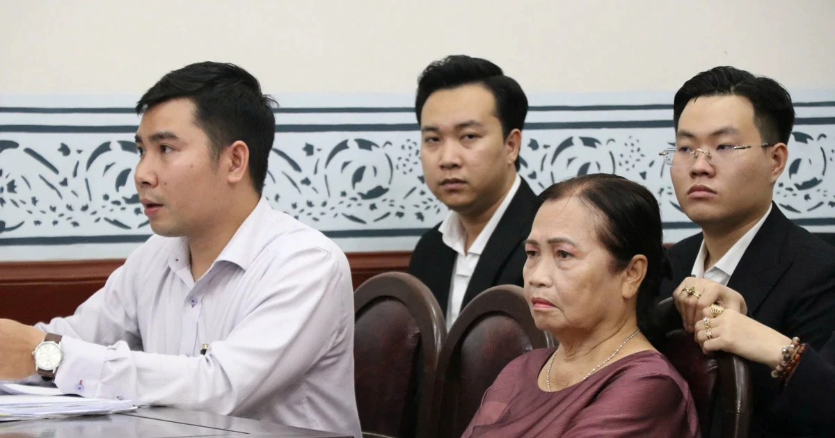 Thêm nhiều tình tiết mới ở phiên tòa tranh chấp tài sản của diễn viên Đức Tiến
