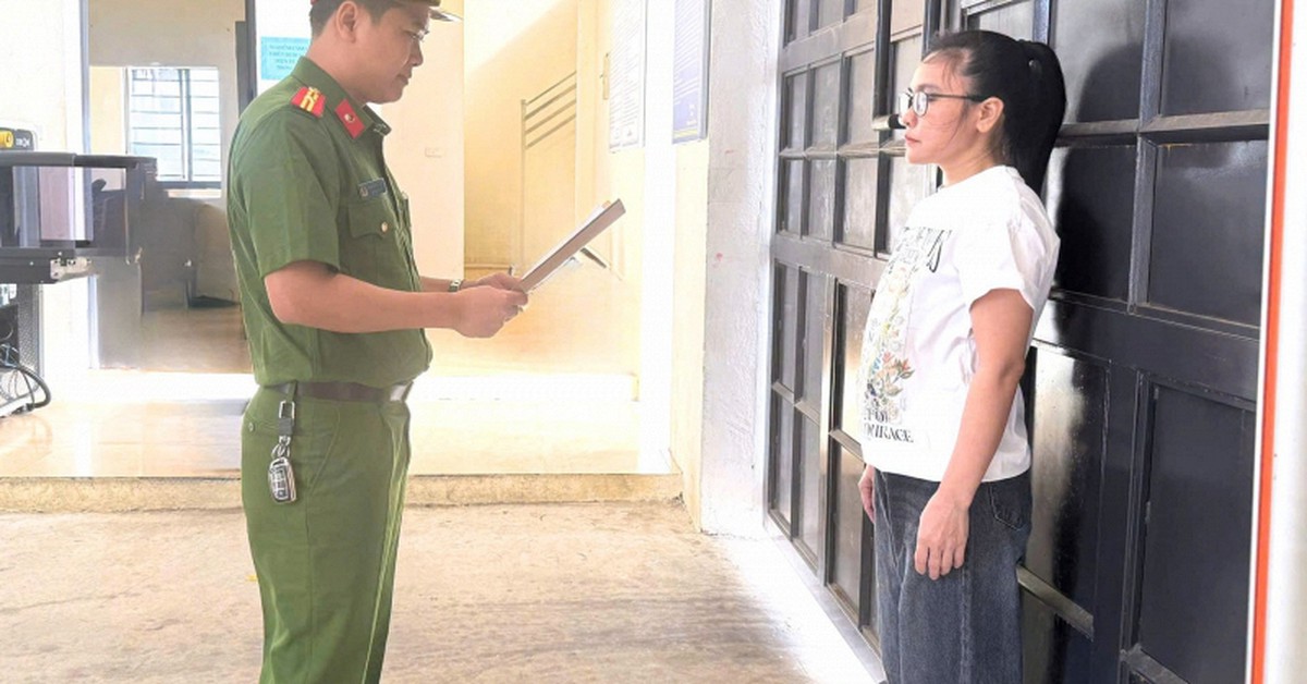 Công an điều tra nhiều lần giao dịch tổng 683,5 triệu đồng vào tài khoản của một nhân viên