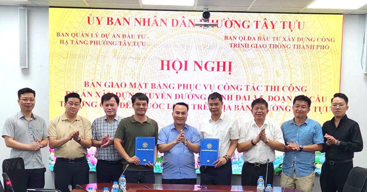 Phường Tây Tựu bàn giao mặt bằng thực hiện dự án đường Vành đai 3,5