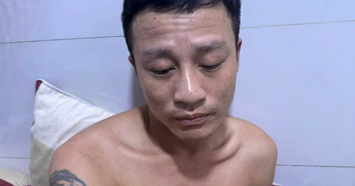 Công an kiểm tra một căn nhà lúc 8 giờ sáng, bắt giữ Ngô Kim Tuấn SN 1986