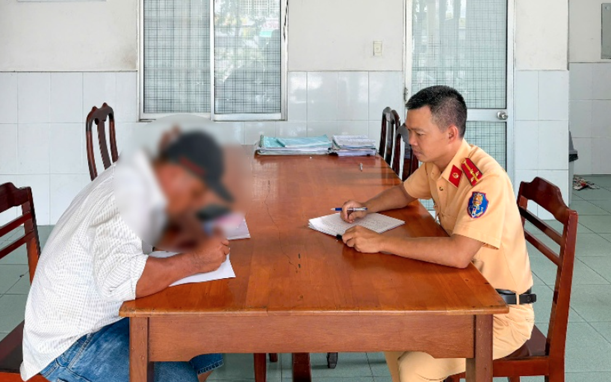 Đoạn đường không có camera, loạt ô tô vẫn phải nộp "phạt nguội" khi có tính năng này trên VNeTraffic