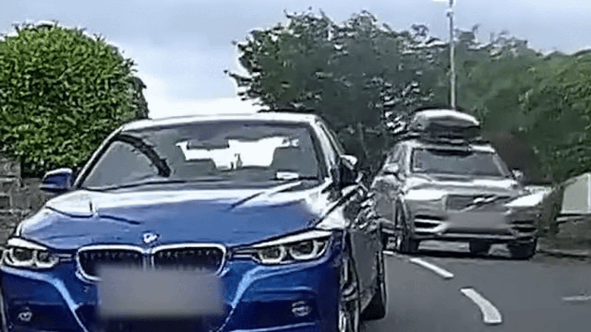 Người đi xe đạp quay clip tố ô tô "chạy láo", không ngờ chính mình bị phạt nặng