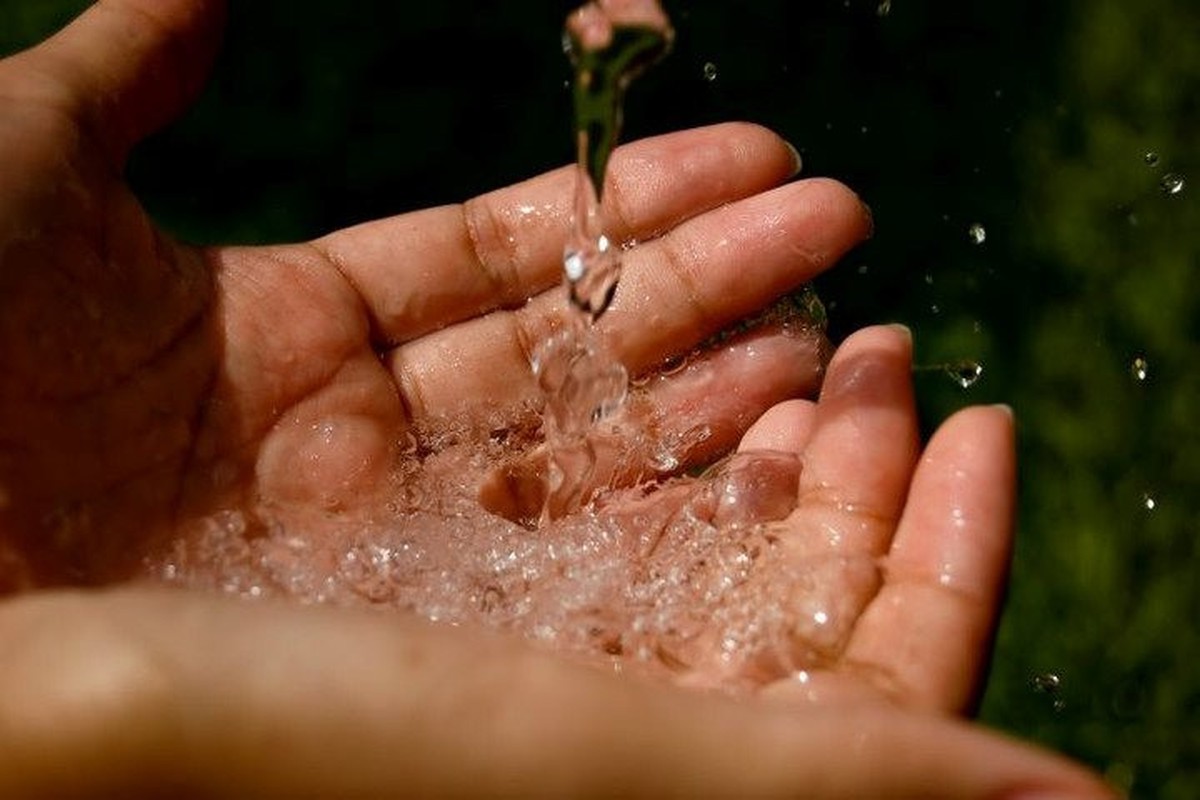 Một công ty niêm yết chốt ngày trả cổ tức tiền mặt 30%, cổ phiếu thuộc diện cảnh báo