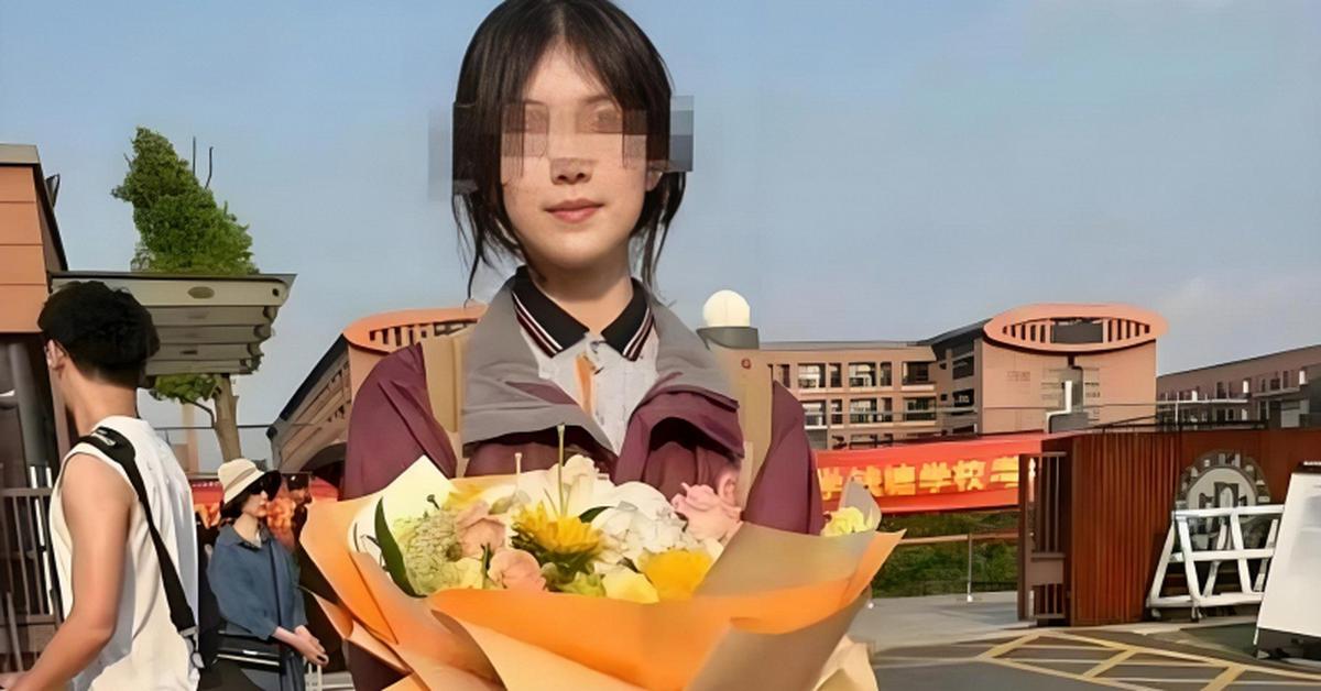 Nữ sinh thừa điểm vào đại học top đầu, chi 11 triệu thuê tư vấn nguyện vọng, nhiều năm sau chua chát: "Tự mình phải chịu trách nhiệm"