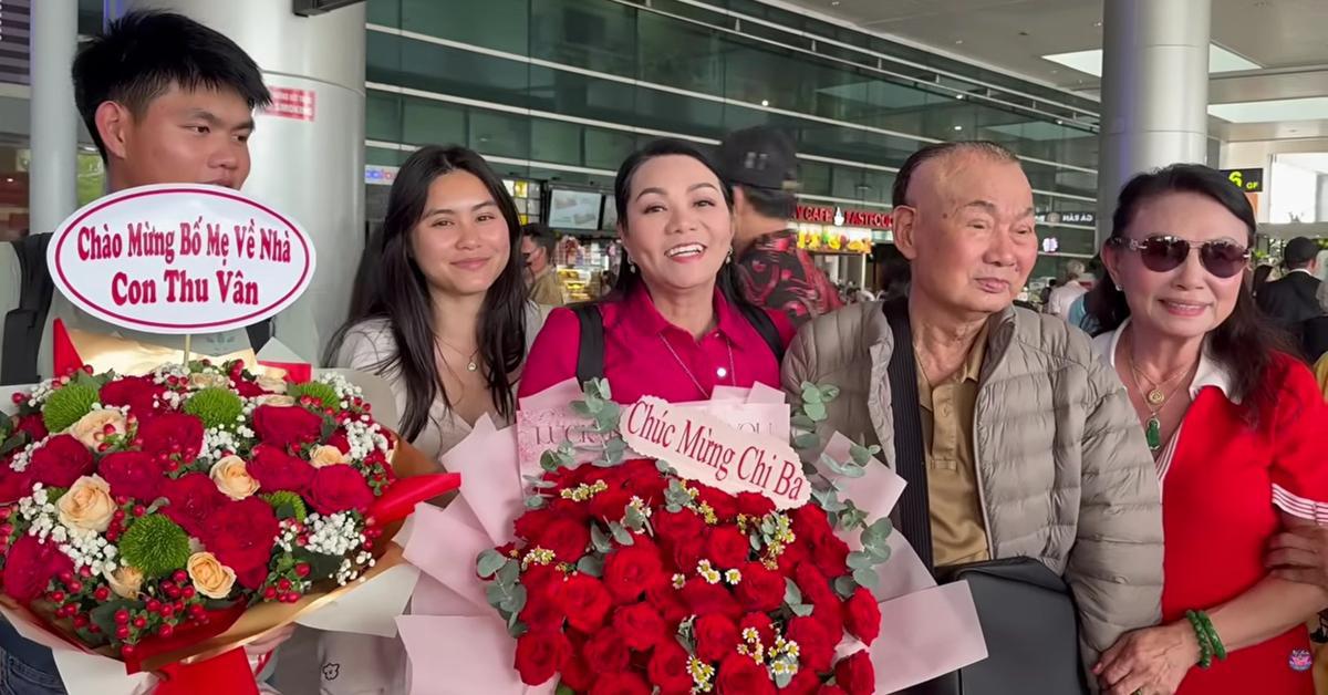 Nữ NSƯT đưa cả nhà từ Mỹ về nước: "Được về quê hương vui lắm"