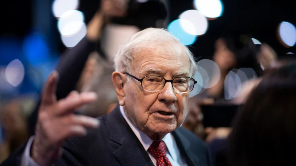 Không phải tiền bạc, huyền thoại Warren Buffett tiết lộ thứ giúp nhân bội thành công, giá trị hơn bao giờ hết trong kỷ nguyên AI
