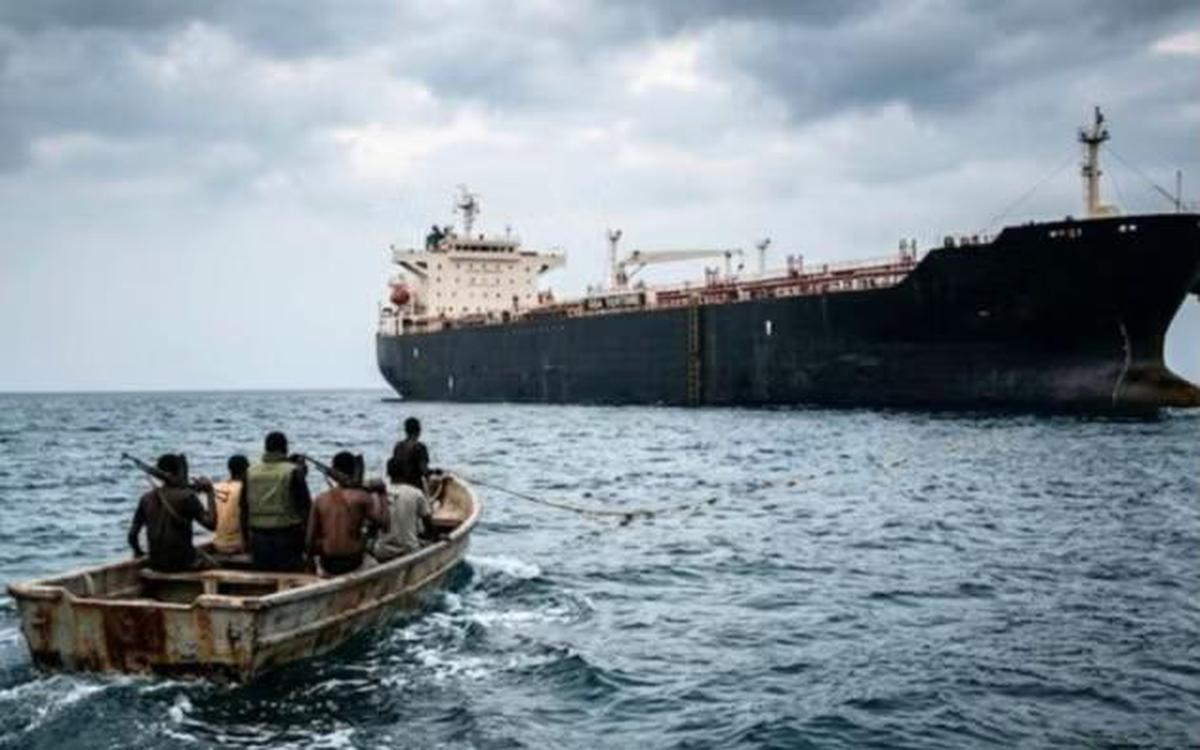 Houthi buộc mọi tàu thuyền qua Biển Đỏ phải nộp phí, trừ Trung Quốc
