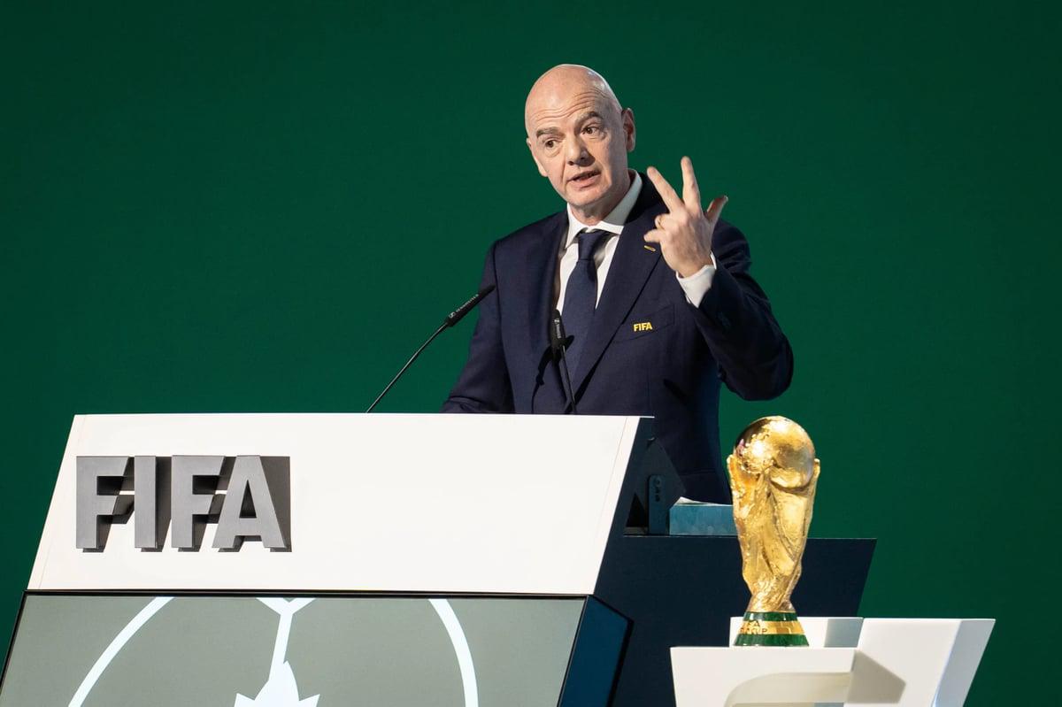 FIFA đòi mở công ty, bán cổ phần World Cup: Thêm LĐBĐ Mỹ và 41 tổ chức phản đối