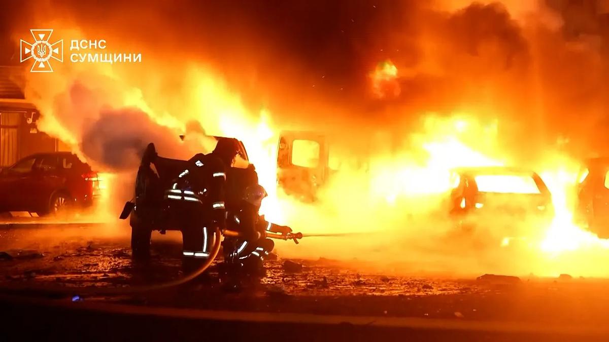 Quân Ukraine bỏ vũ khí, đồng loạt rút khỏi 3 điểm nóng - "Mục tiêu lớn" ở Kiev nổ tung, báo Trung Quốc chỉ ra nước cờ của ông Putin
