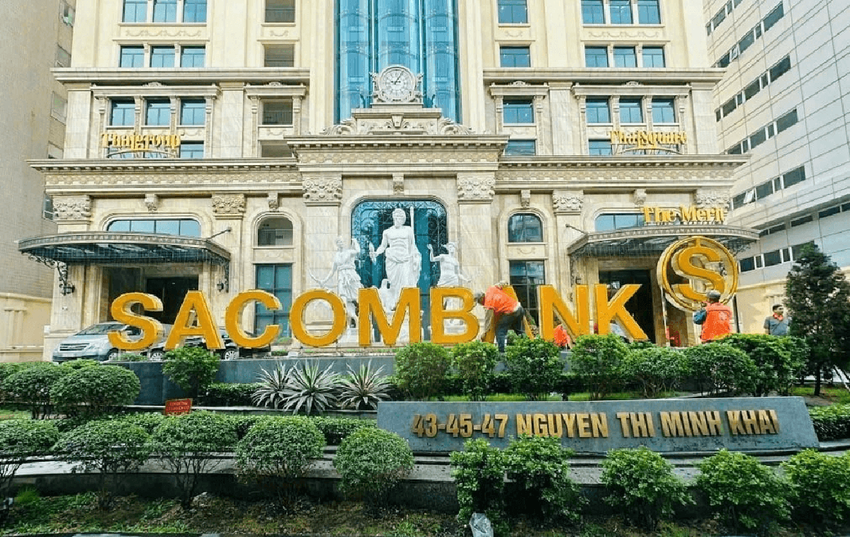 Hai Phó Tổng Giám đốc của Sacombank thôi việc