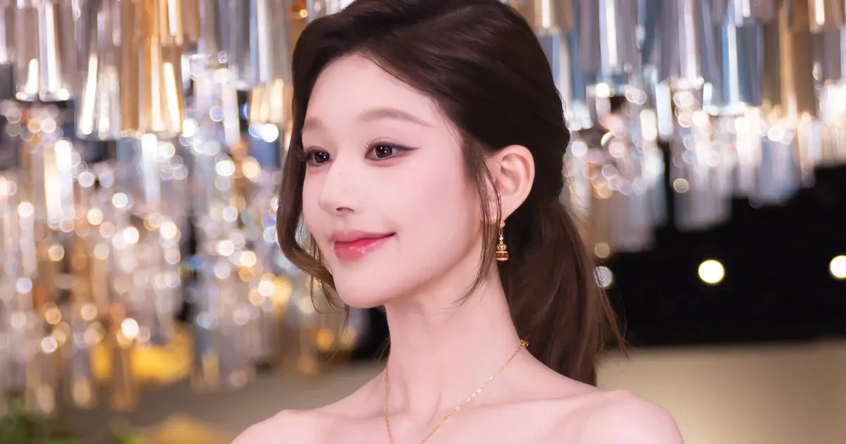 Triệu Lộ Tư ngừng giả vờ
