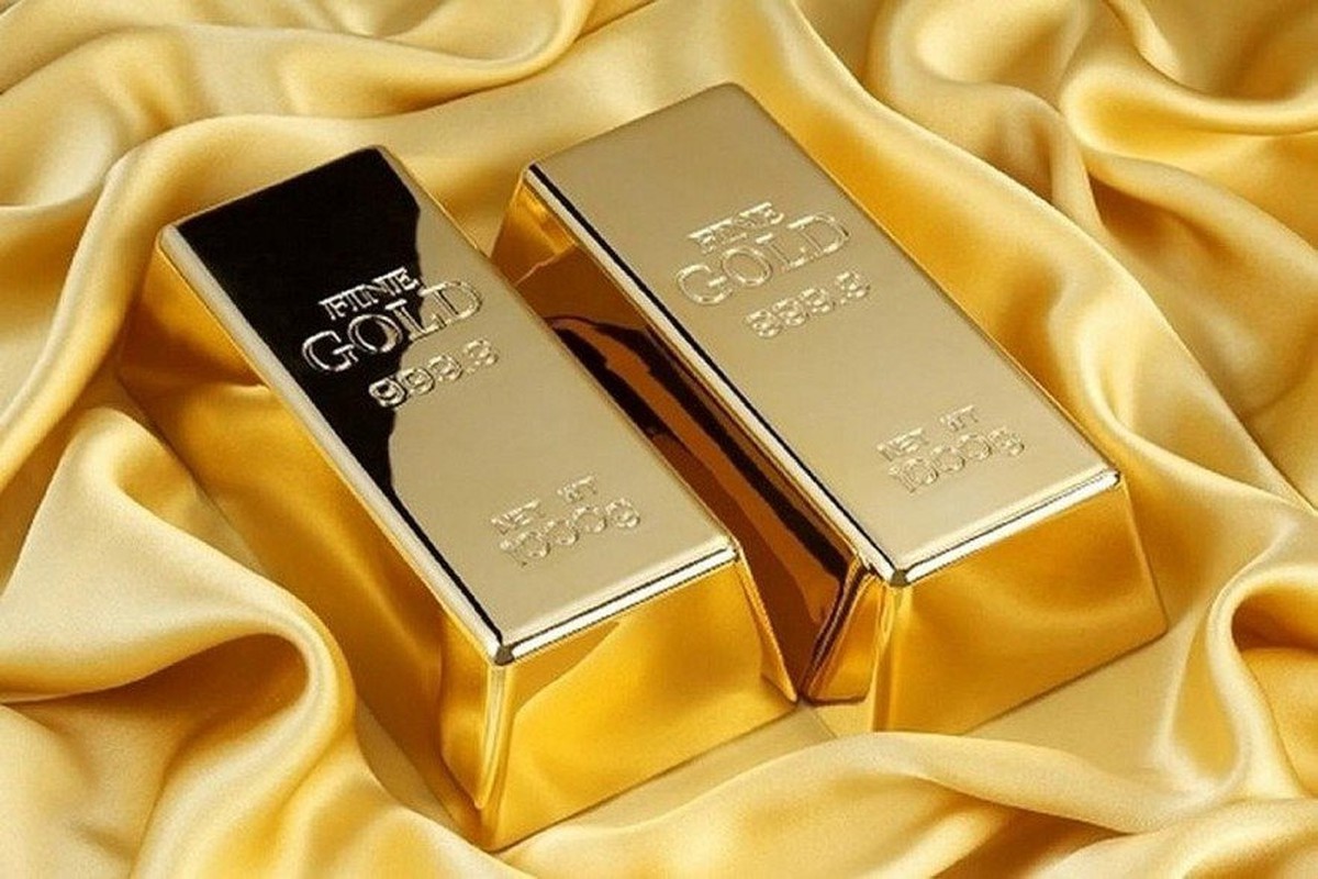 Vàng bật tăng từ đáy, một thế lực vẫn không ngừng "xả hàng"