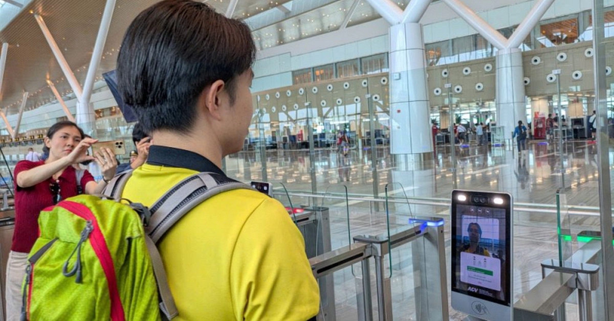 Người check-in online bằng VNeID tại sân bay nhớ kỹ điều sau