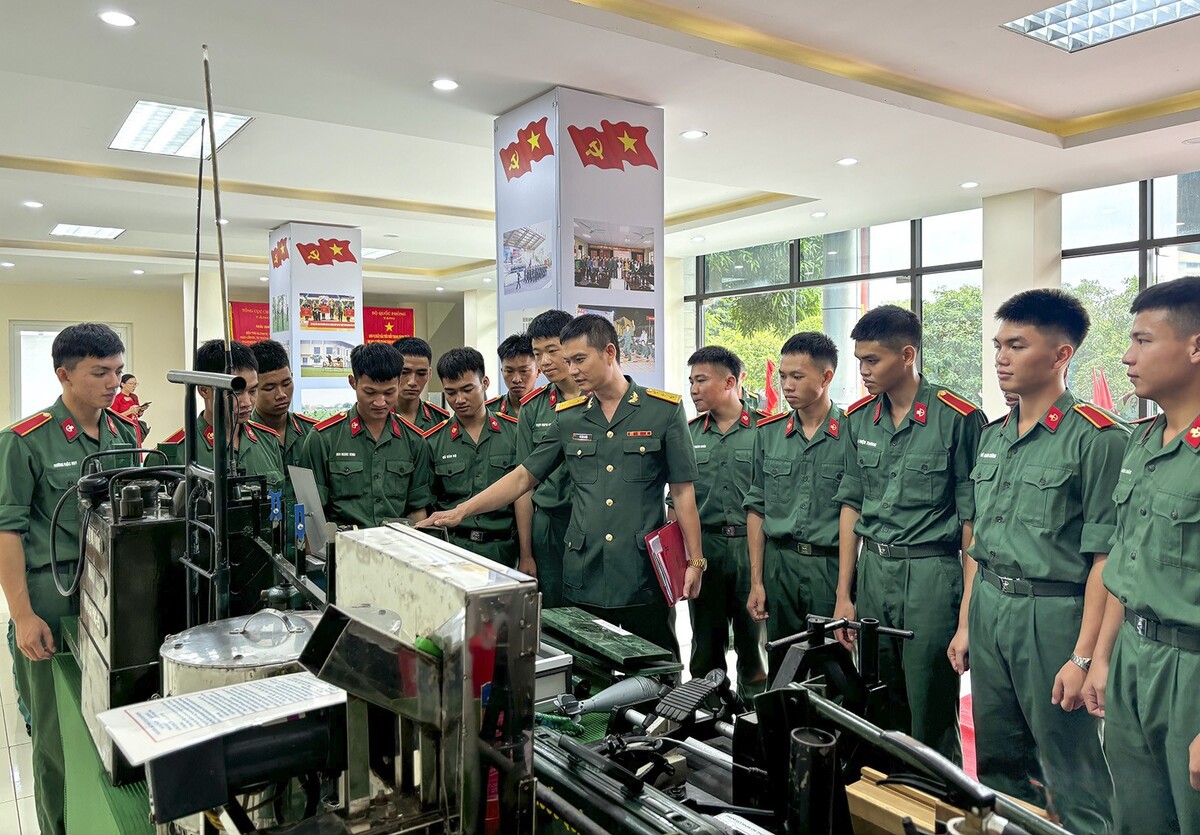 3 năm qua điểm chuẩn trường Sĩ quan Đặc công thay đổi thế nào?