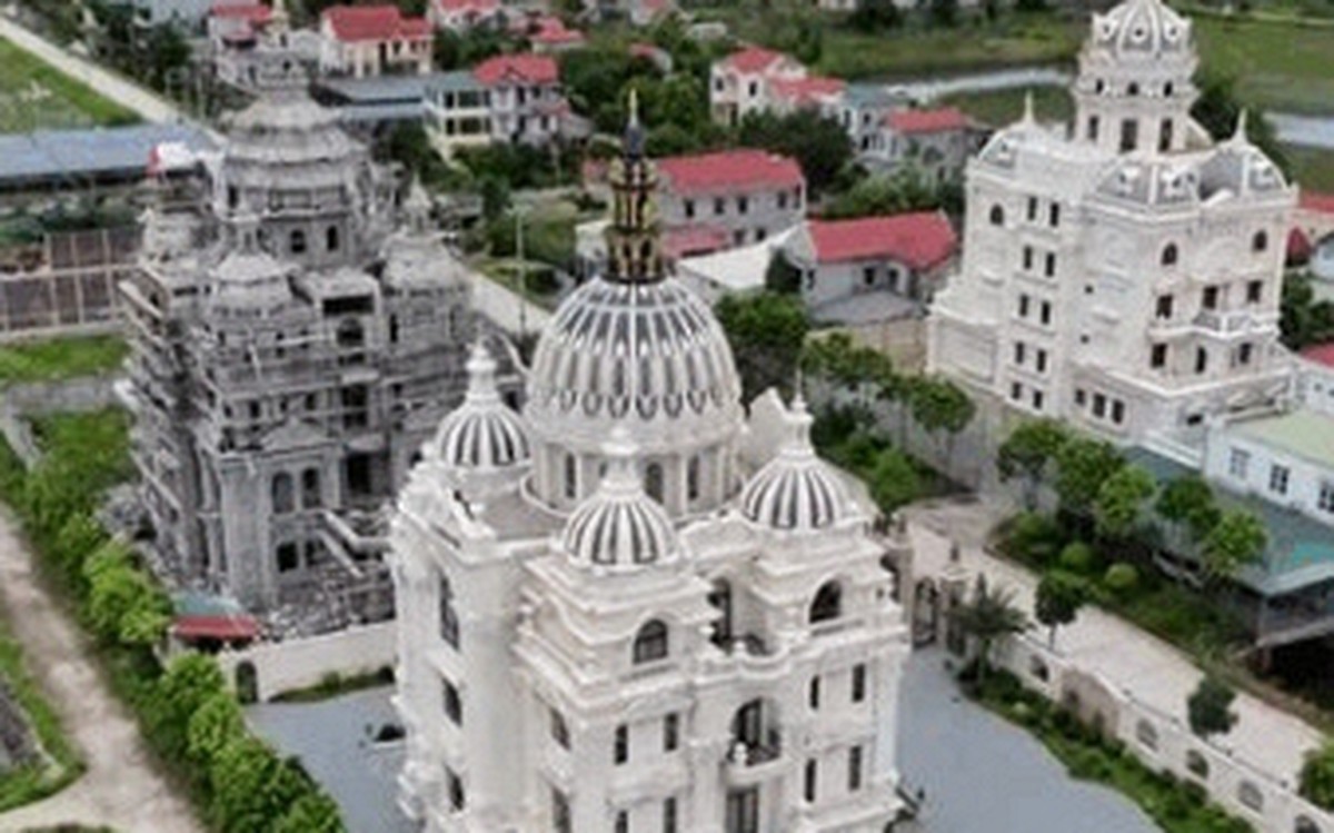 3 lâu đài của 1 đại gia sáng nhất Ninh Bình
