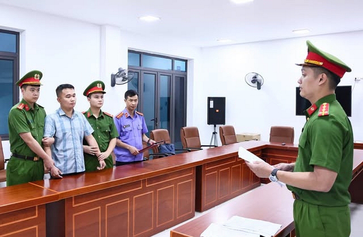 Bắt khẩn cấp một giáo viên vụ điểm thi toán cao bất thường ở Tuyên Quang
