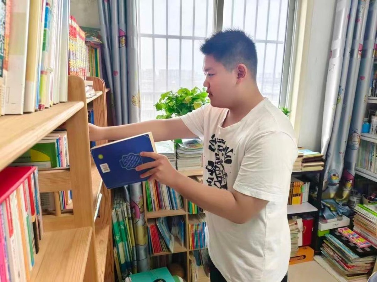 Thăm nhà nam sinh thi ĐH điểm cao, thủ khoa môn Vật lý, tôi phát hiện: Gia đình có 1 đặc điểm này, trẻ lớn lên rất dễ xuất chúng