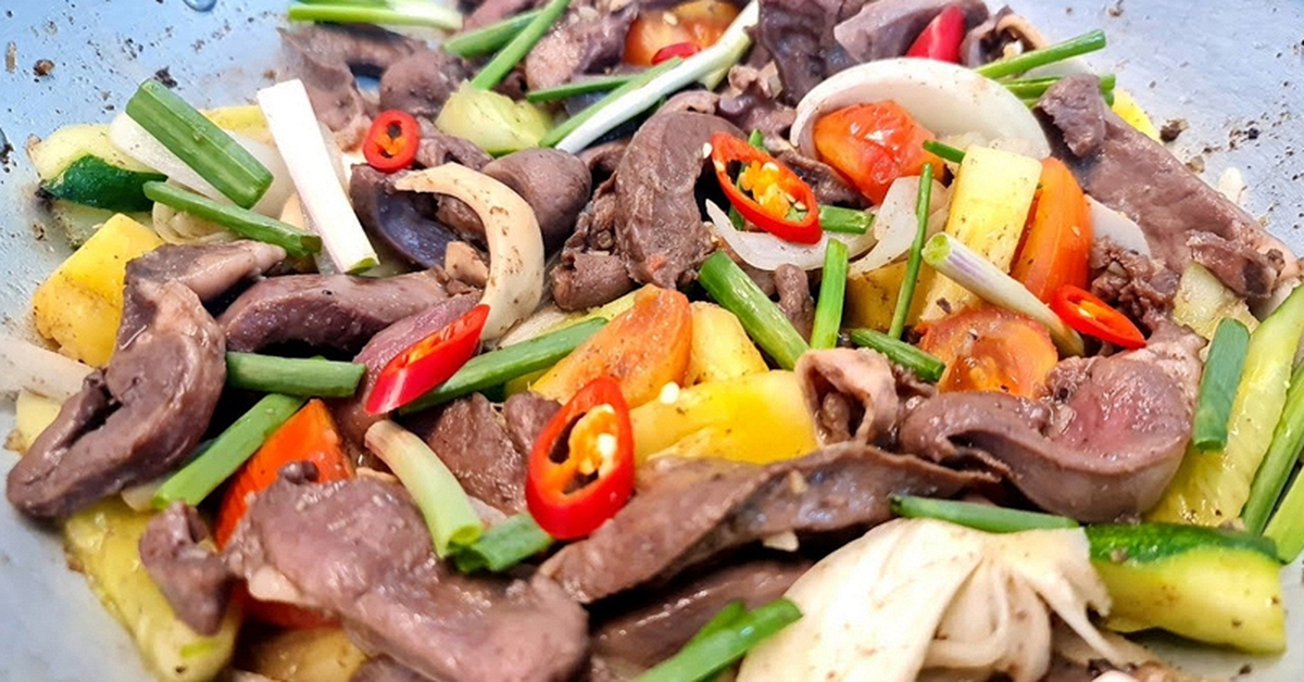 Ở con lợn có 3 phần giàu cholesterol hơn cả thịt mỡ, ăn nhiều “phá” tim mạch: Nhiều người Việt mê, tưởng ăn “sành”