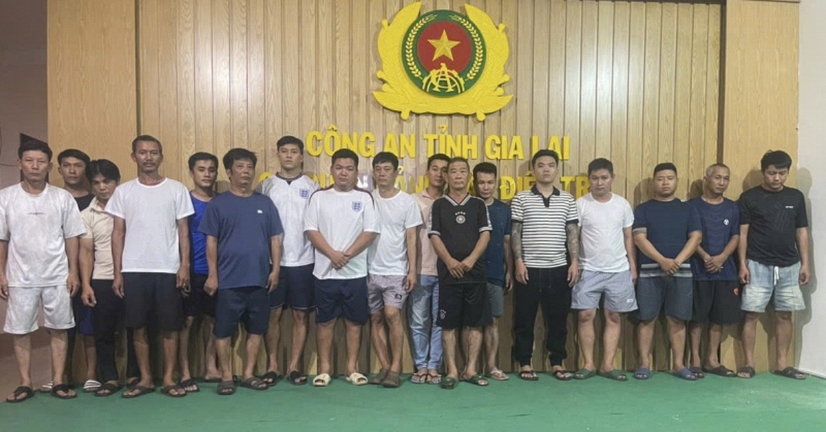 Công an điều tra số tiền giao dịch hàng trăm tỷ đồng: Khám xét 19 địa điểm, khởi tố 16 đối tượng