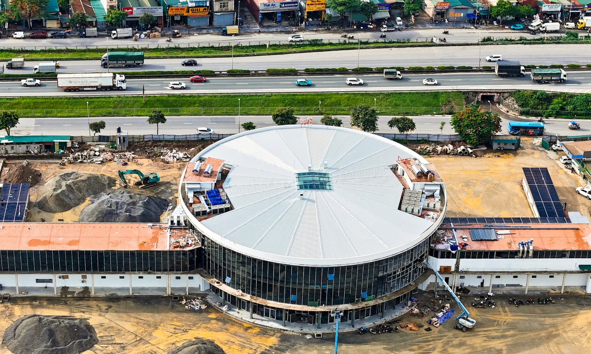 Toàn cảnh bến xe thứ 7 ở Hà Nội trước ngày khai thác
