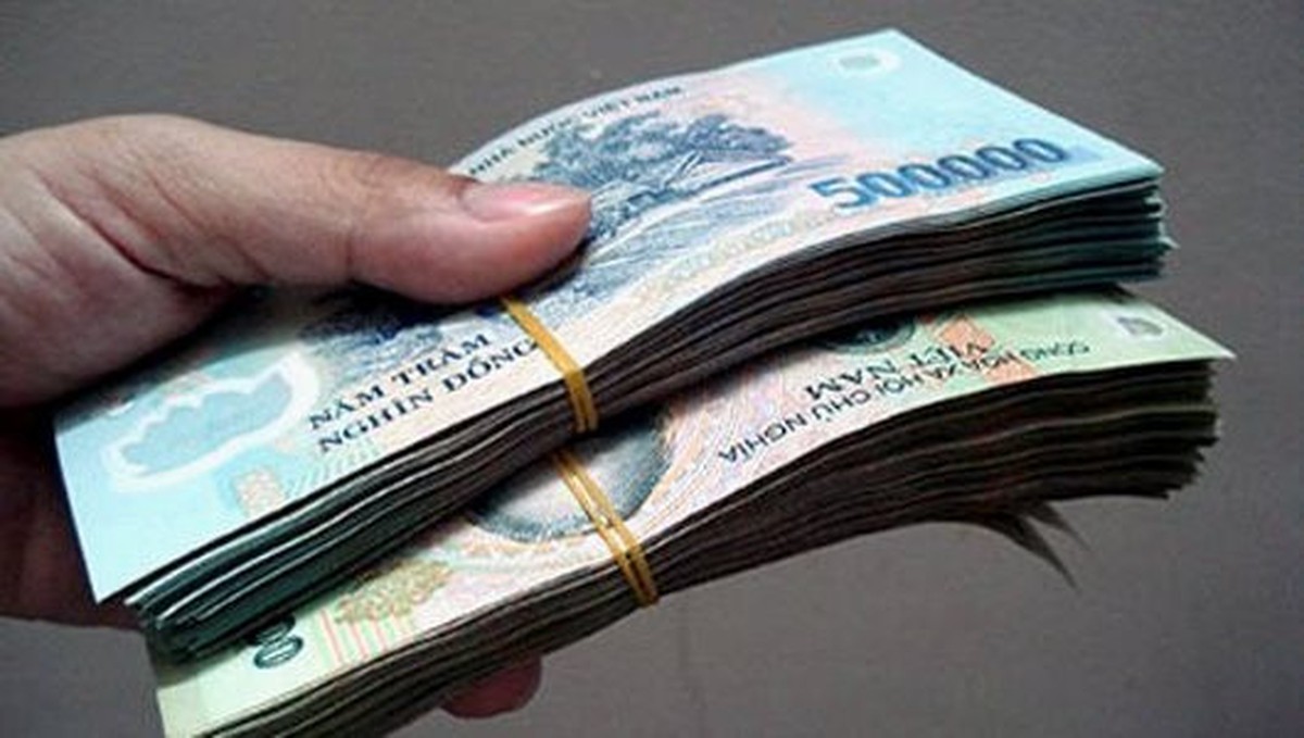 Công an điều tra số tiền 70 triệu đồng chuyển tới tài khoản của Dương Văn Đông SN 1972, 1 người đàn ông ở Sapa được mời tới làm việc