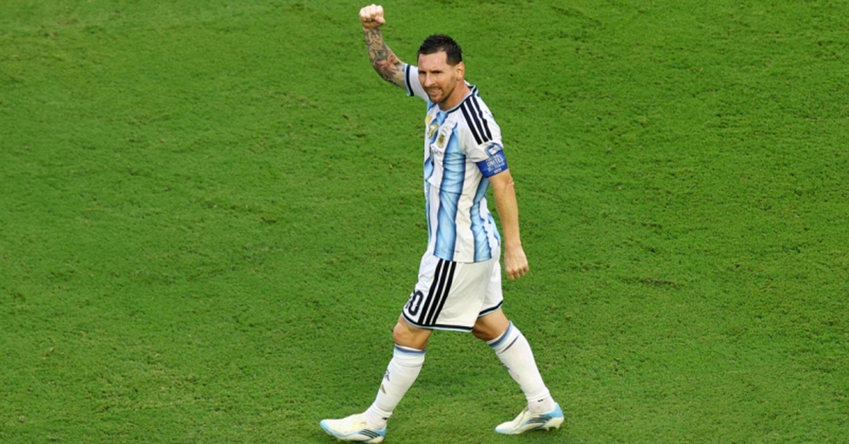 Vì sao Messi đi bộ?