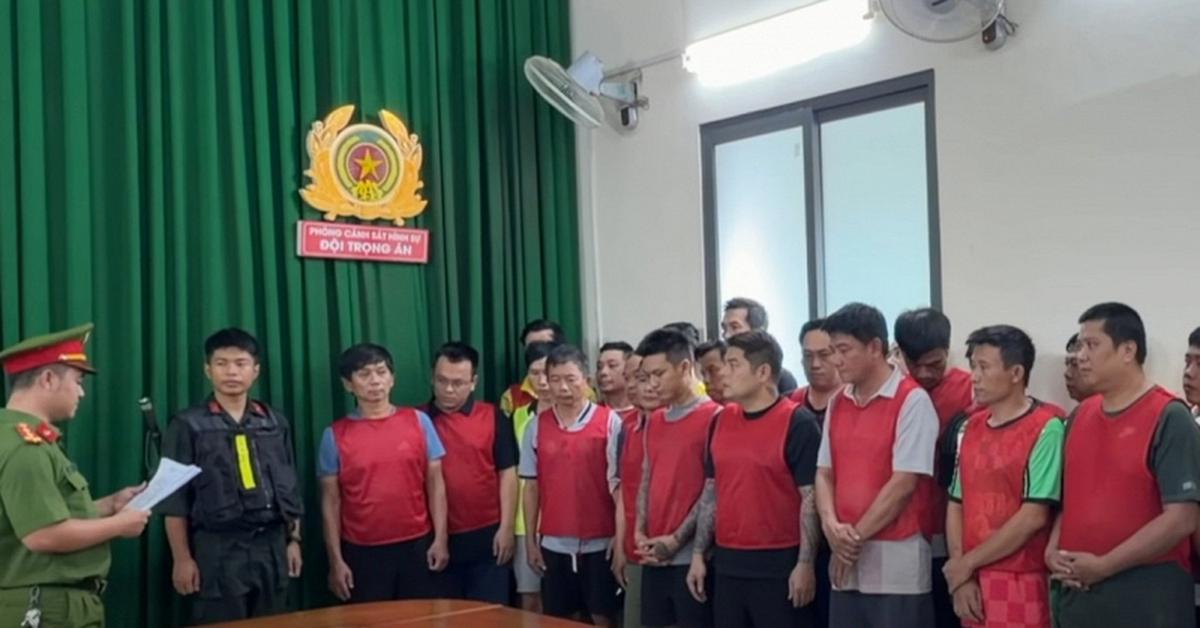 Lệnh bắt tạm giam 35 người liên quan đến số tiền 500 tỷ đồng, trong đó có Master Huỳnh Minh Toàn