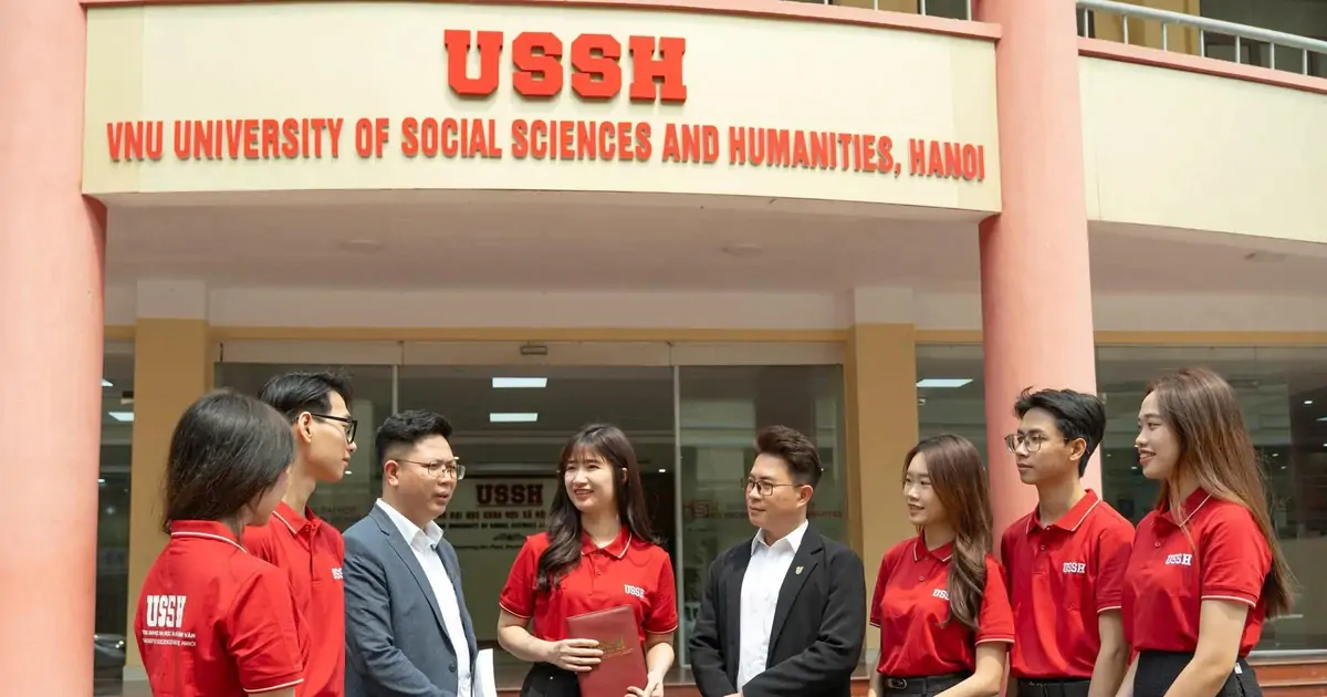 Vì sao điểm chuẩn Trường Đại học Khoa học Xã hội và Nhân văn, Đại học Quốc gia Hà Nội giảm "sốc"?