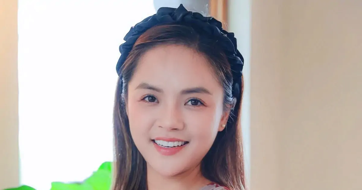 Thu Quỳnh: "Tôi đã quên chuyện mặc váy cưới"
